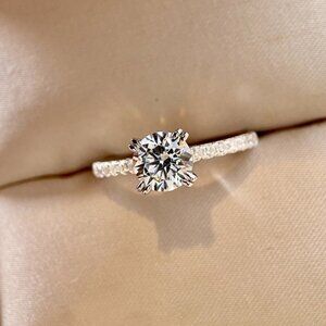 ▶Classic Romantic Shiny Round Zircon Silver Plated Dainty Ring for Women, L175